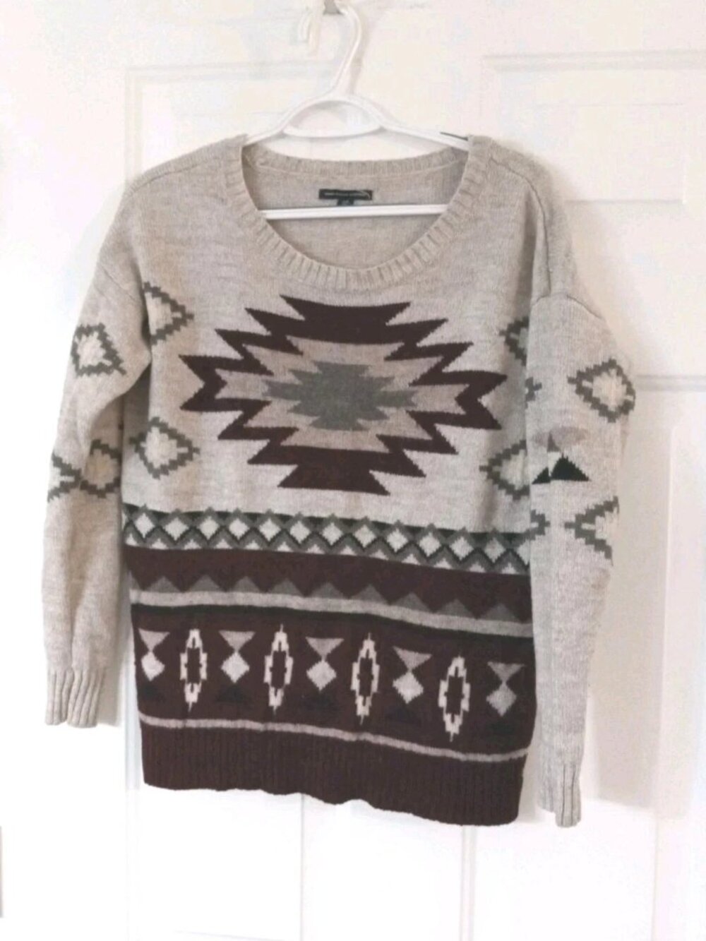 American Eagle Women's Size: Small Beige & Maroon Wool Blend Aztec Print Sweater